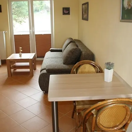 Apartment Haus Tema